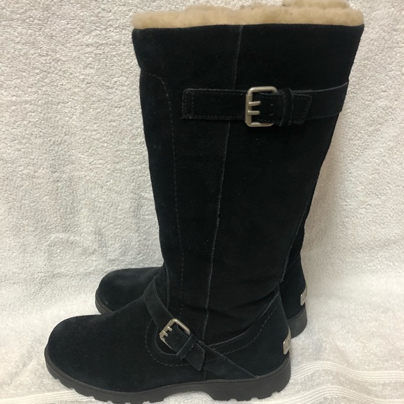 UGG Shoes - Ugg suede zip up boots